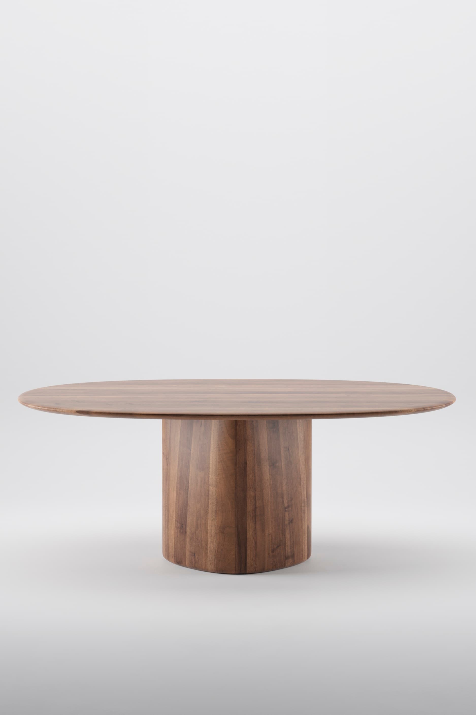 Column Oval Table - Regular Company